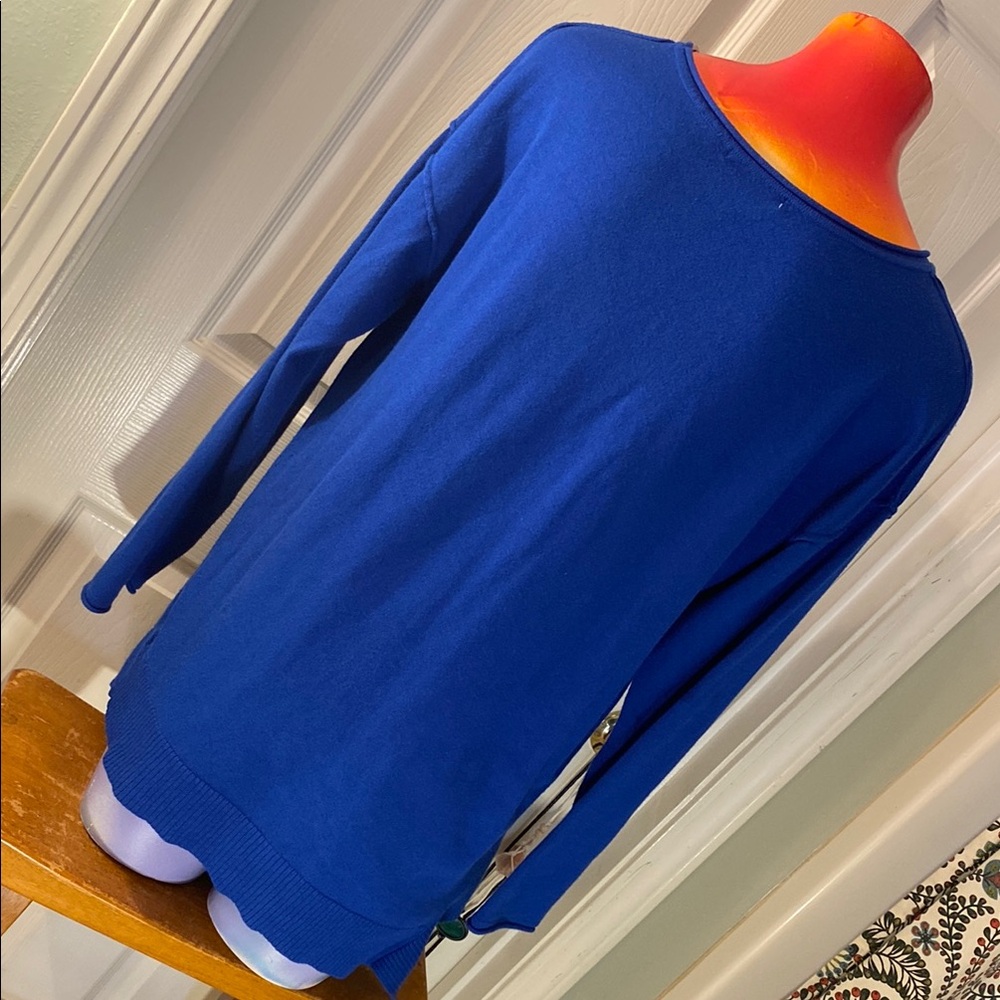 89th & Madison Blue Sweater - Picture 5 of 11